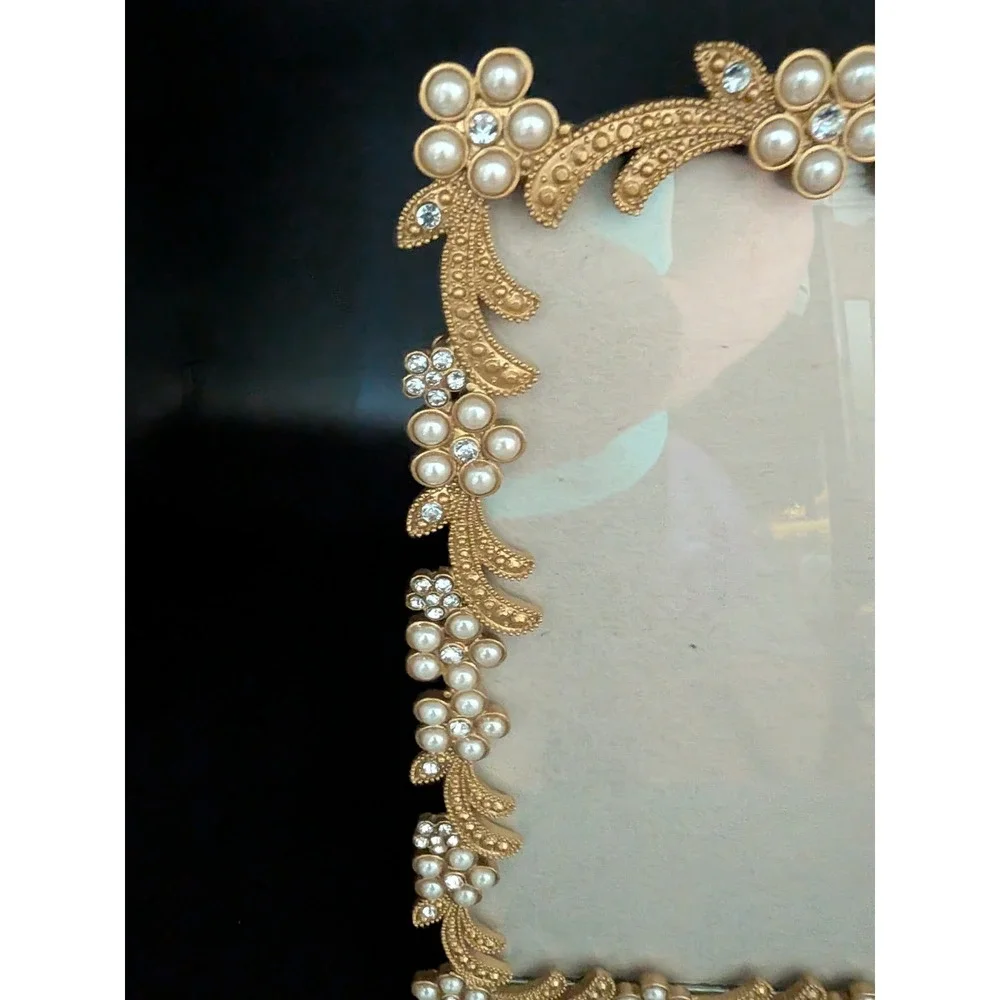 Ashleigh Manor this vintage